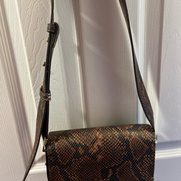 Black and brown animal print small sized crossbody purse. - Picture 11 of 11